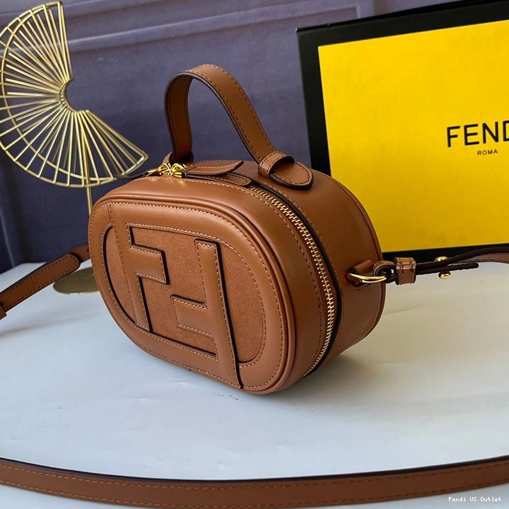 Vintage HOT In O'Lock Brown Camera Fendi Mini Case Leather Calf 0707